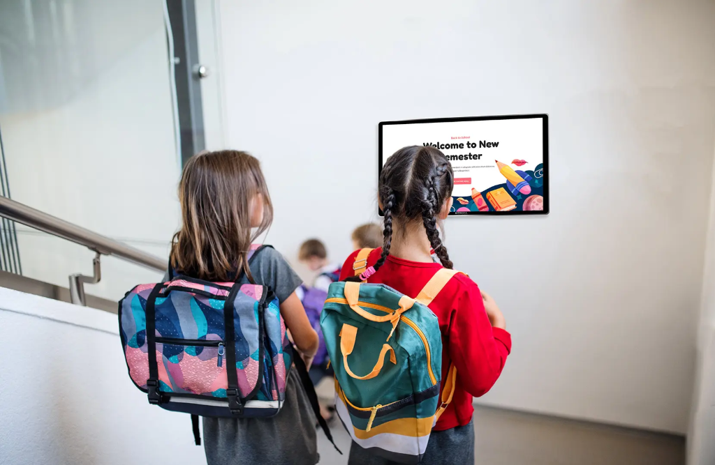 digital signage - wallmount