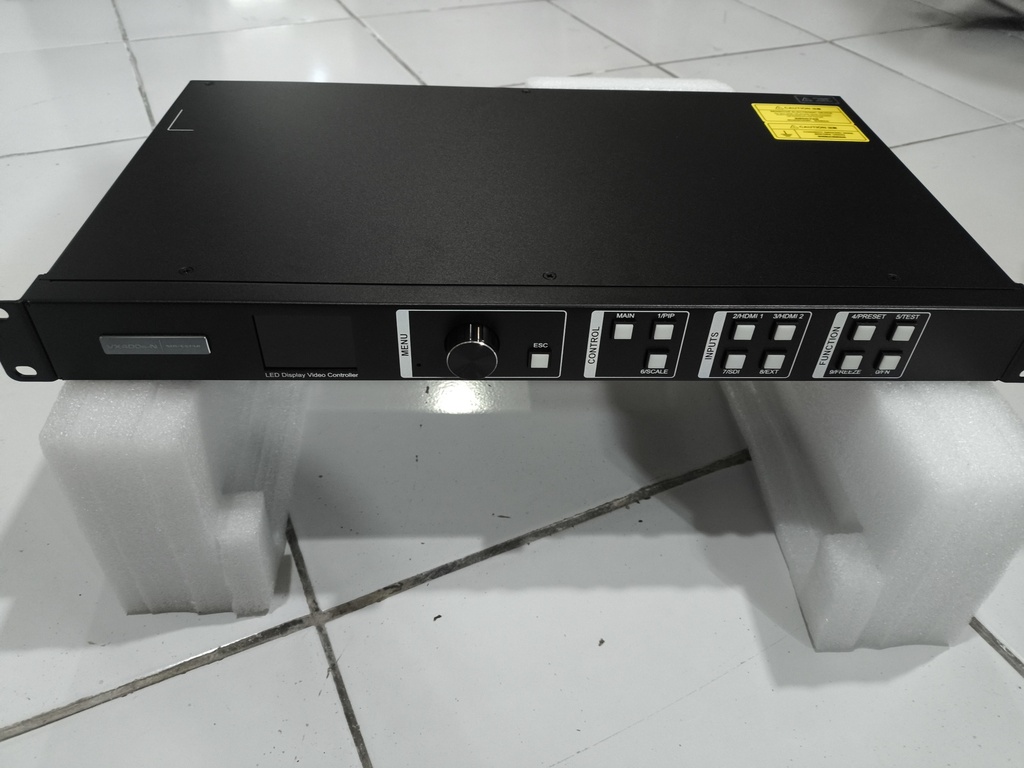 Novastar VX400S-N
